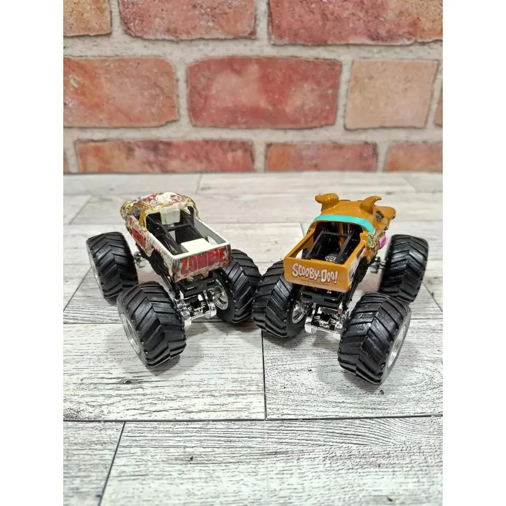 Hot Wheels Monster Jam Lot Scooby-Doo & Zombie Trucks Mattel 1:64